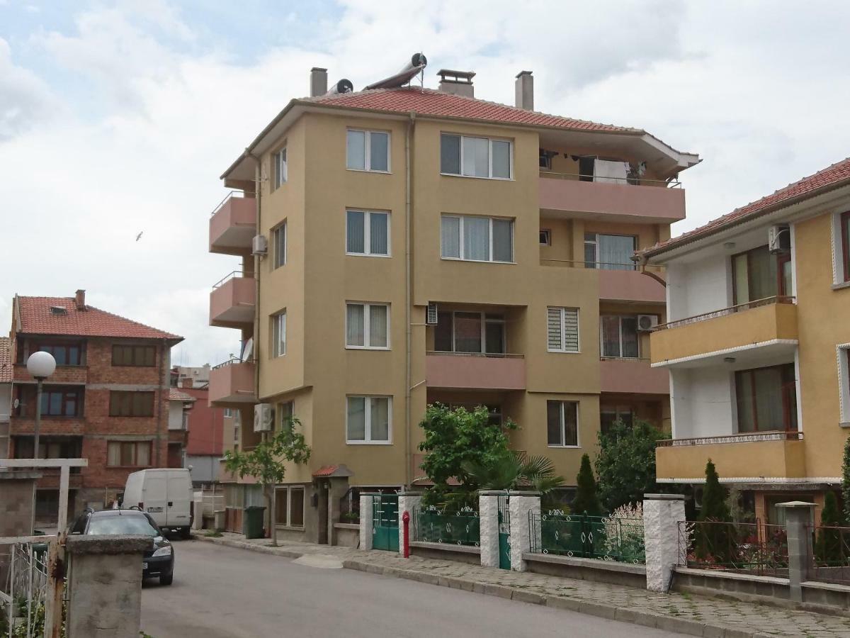 Гостевой дом House Ogledalovi Поморие